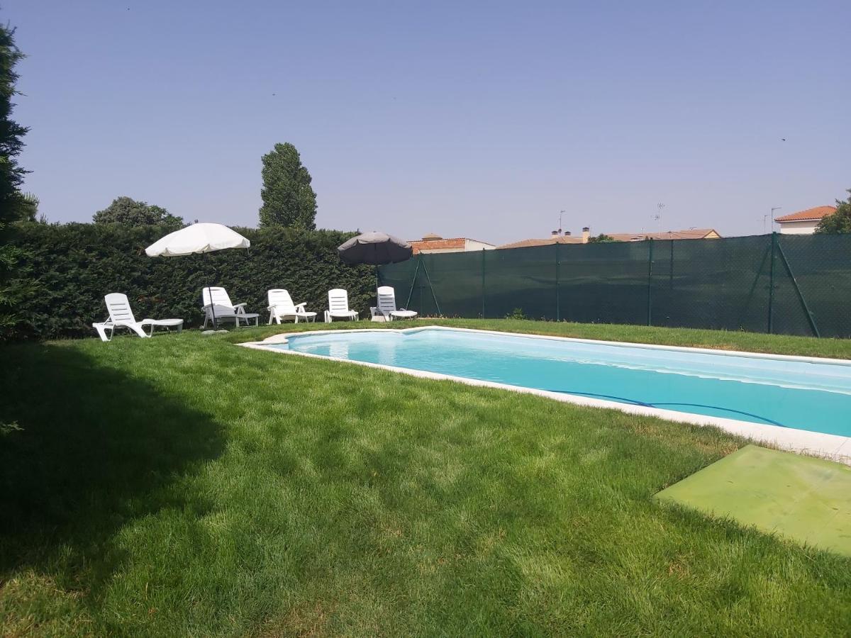 Casa Chalet En El Campo Barbadillo المظهر الخارجي الصورة